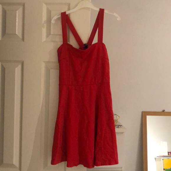 2/$15✨H&M red dress✨ - Picture 1 of 3